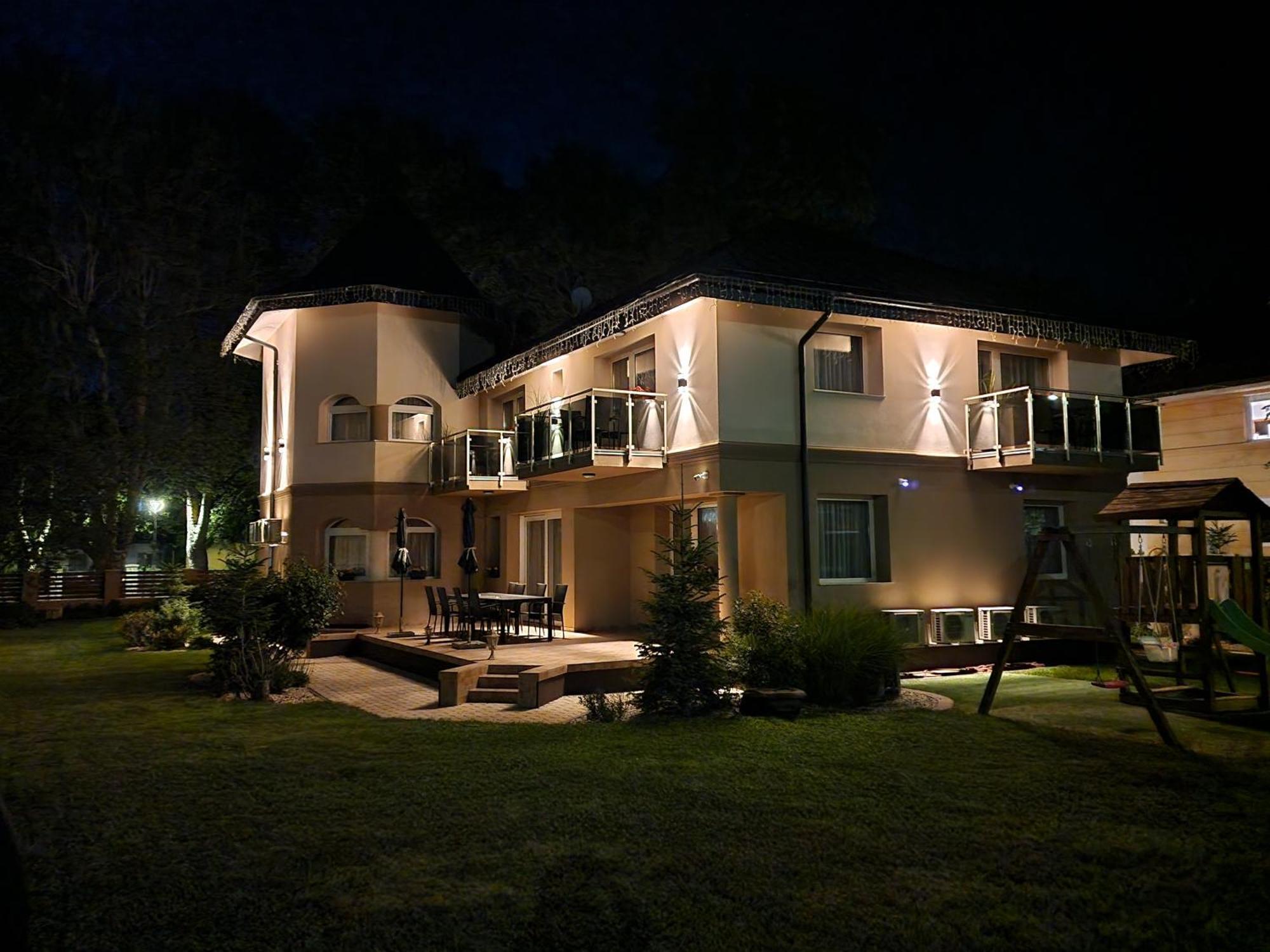 Villa Leticia Siofok Exterior photo